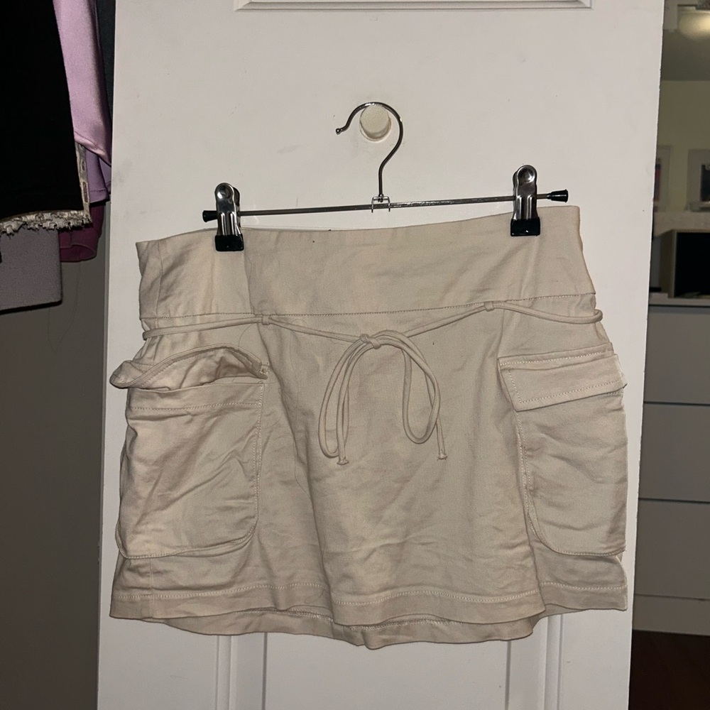 Kaki skirt